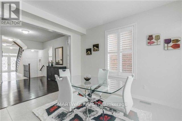 52 Franktown Drive, Brampton, Ontario  L6P 3N2 - Photo 8 - W12807674