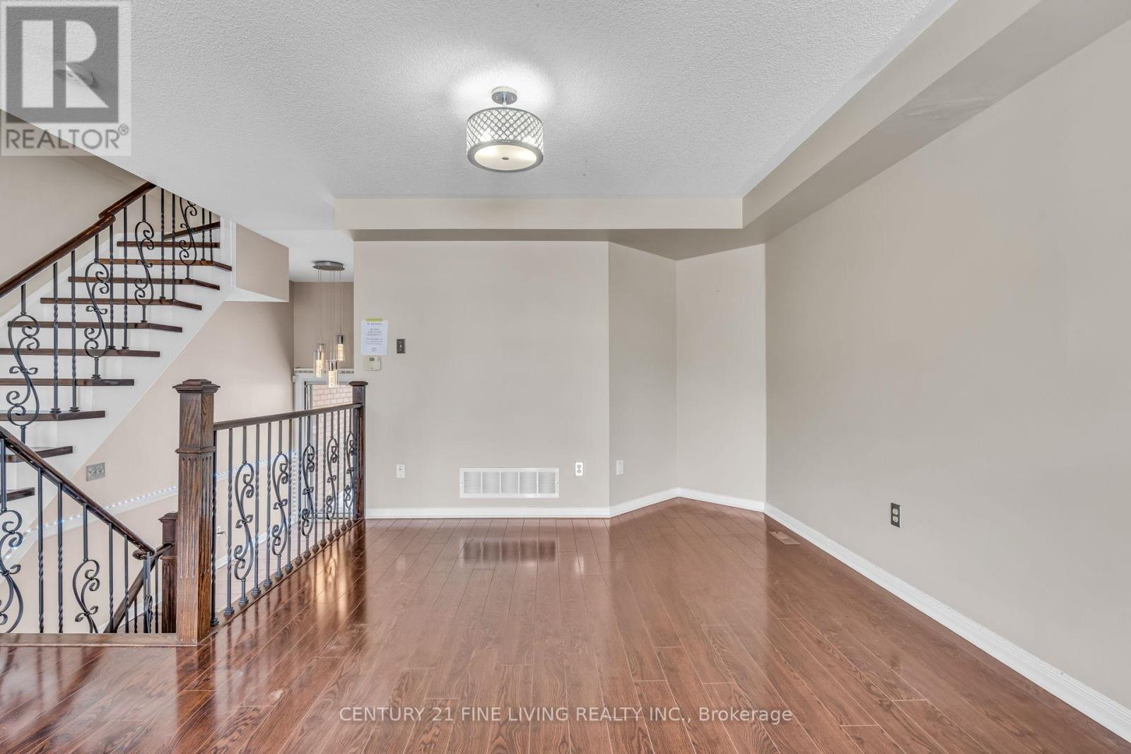 209 Provincial Place, Brampton, Ontario  L6S 6C1 - Photo 12 - W12807736