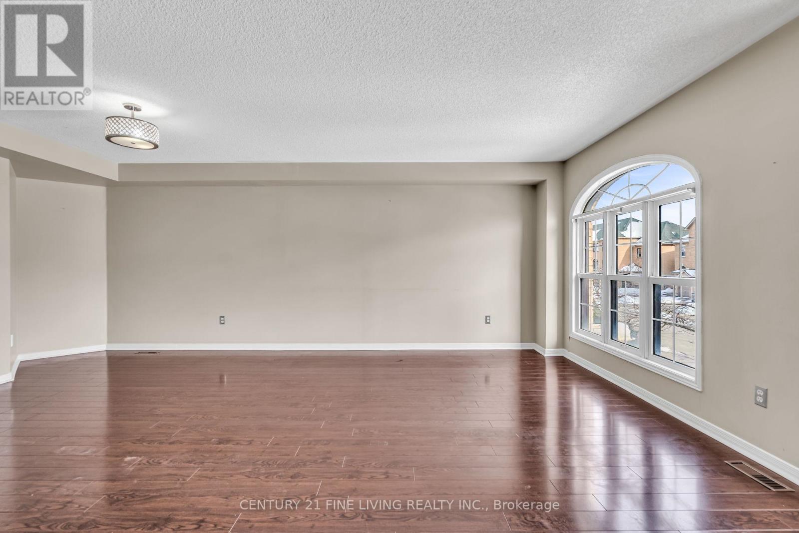 209 Provincial Place, Brampton, Ontario  L6S 6C1 - Photo 6 - W12807736