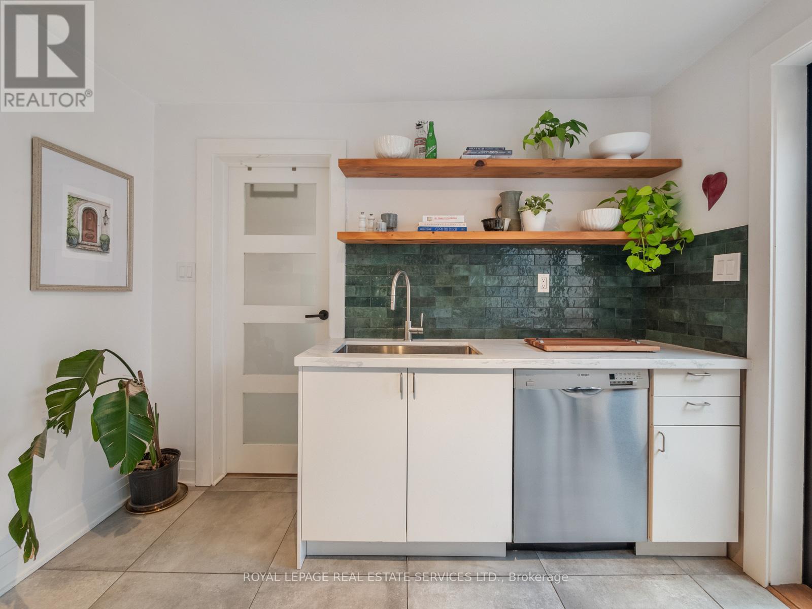 74 Chryessa Avenue, Toronto, Ontario  M6N 4T7 - Photo 23 - W12807766