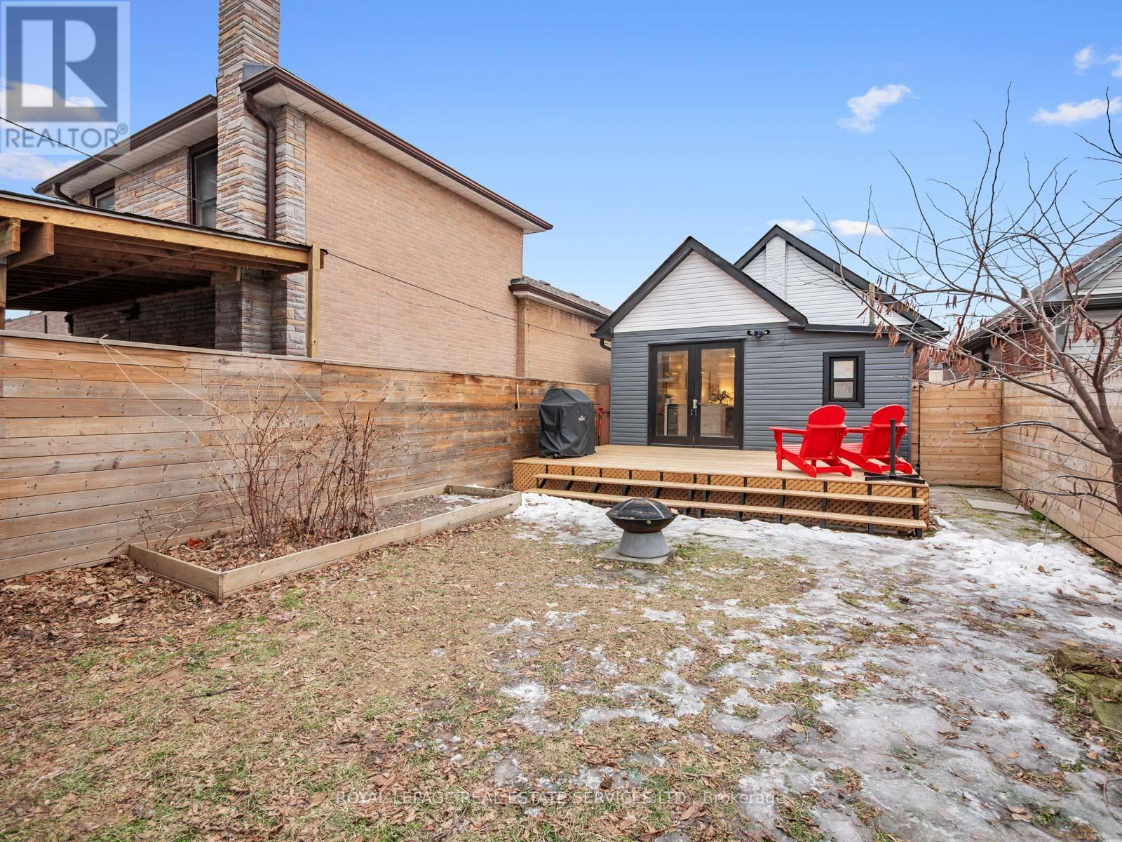 74 Chryessa Avenue, Toronto, Ontario  M6N 4T7 - Photo 43 - W12807766