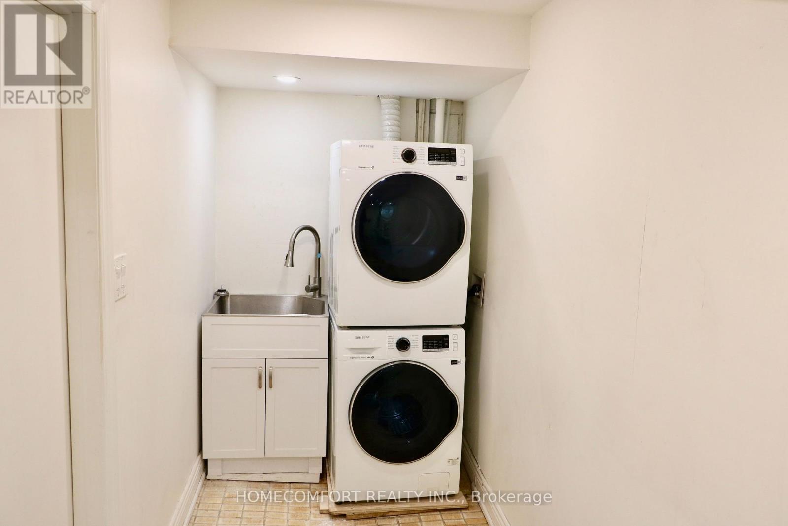 Lower - 72 Langholm Drive, Toronto, Ontario  M3M 2R8 - Photo 10 - W12807790