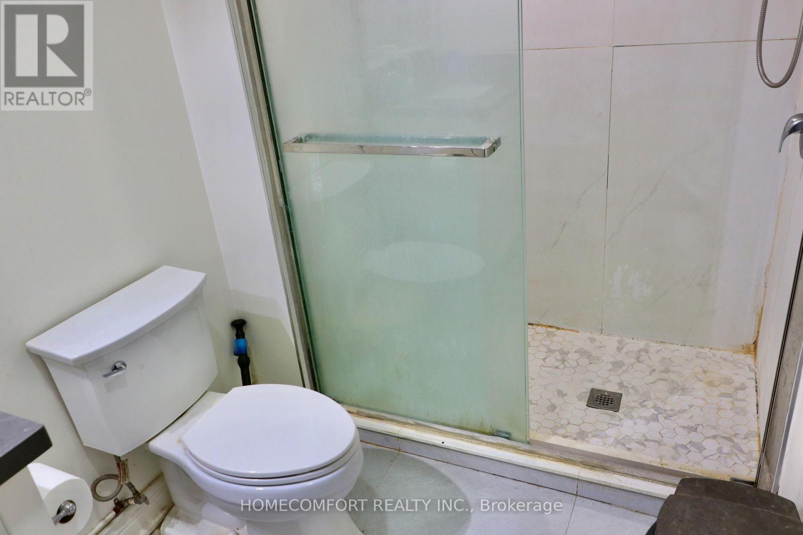 Lower - 72 Langholm Drive, Toronto, Ontario  M3M 2R8 - Photo 14 - W12807790