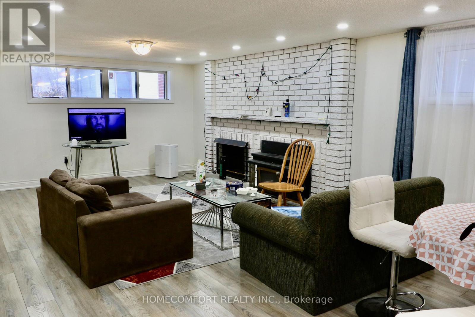 Lower - 72 Langholm Drive, Toronto, Ontario  M3M 2R8 - Photo 7 - W12807790