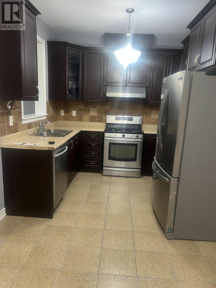 85 Aspermont Crescent, Brampton, Ontario  L6P 0W4 - Photo 11 - W12807792