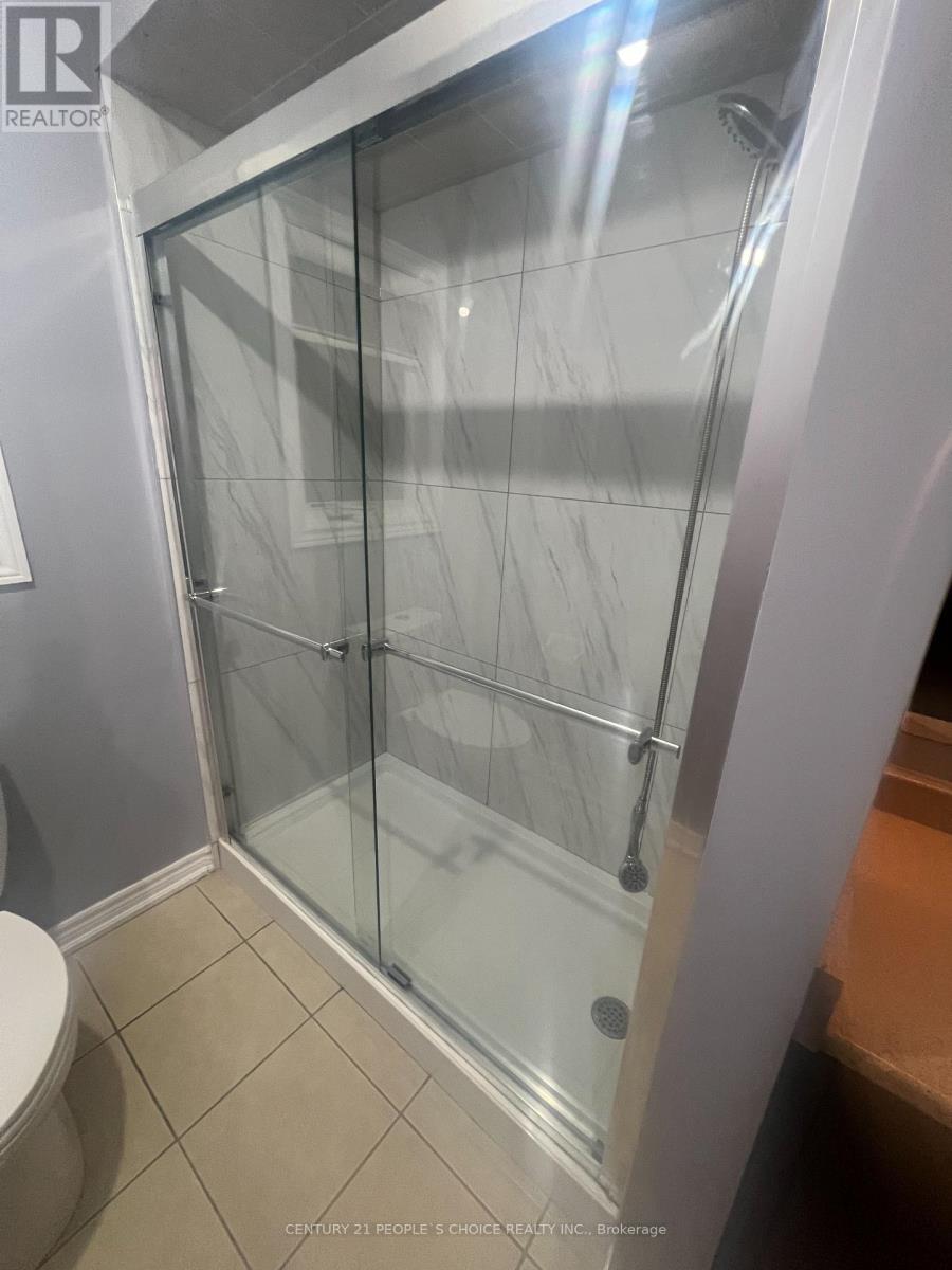 85 Aspermont Crescent, Brampton, Ontario  L6P 0W4 - Photo 26 - W12807792