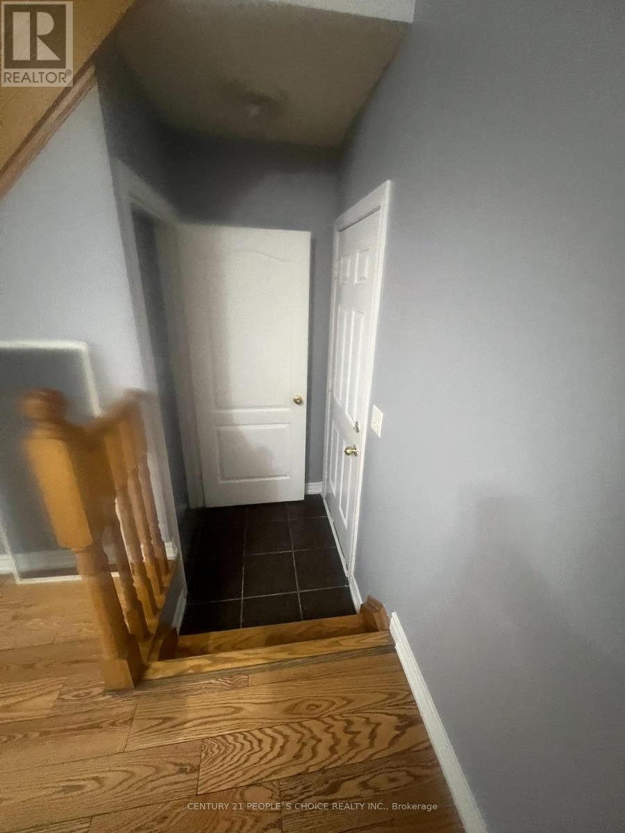 85 Aspermont Crescent, Brampton, Ontario  L6P 0W4 - Photo 33 - W12807792