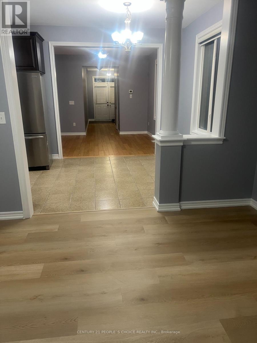 85 Aspermont Crescent, Brampton, Ontario  L6P 0W4 - Photo 8 - W12807792