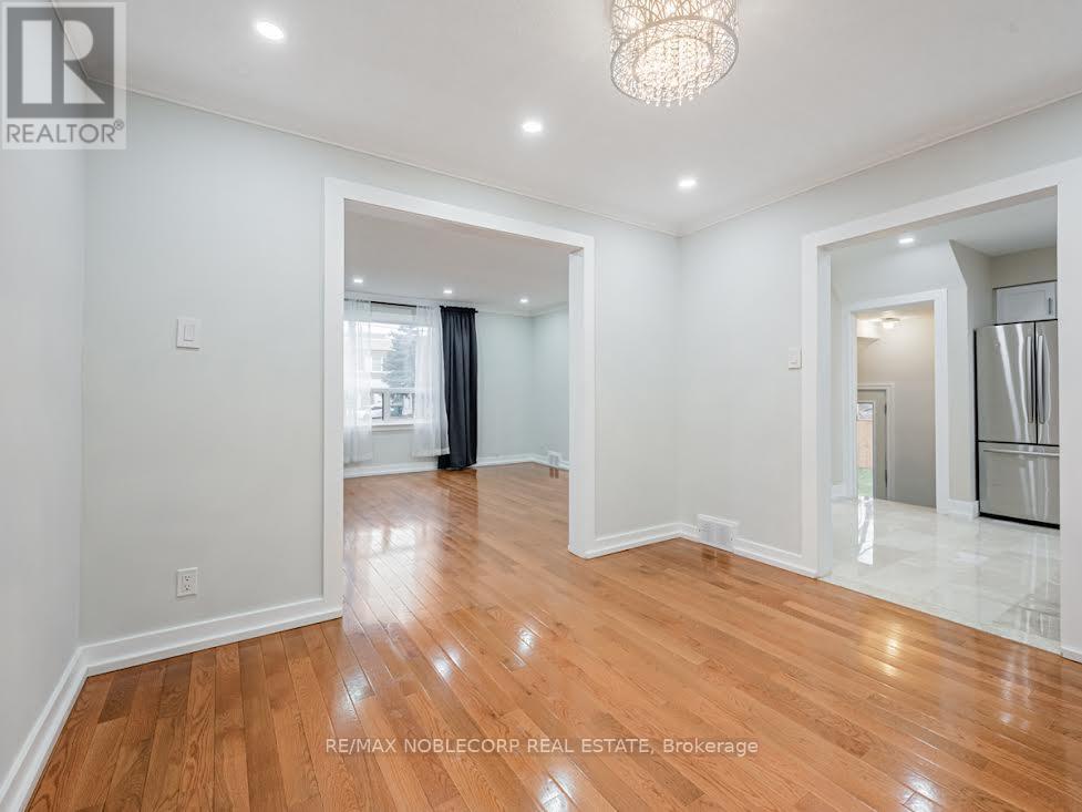 79 Brookhaven Drive, Toronto, Ontario  M6M 4N9 - Photo 25 - W12807794