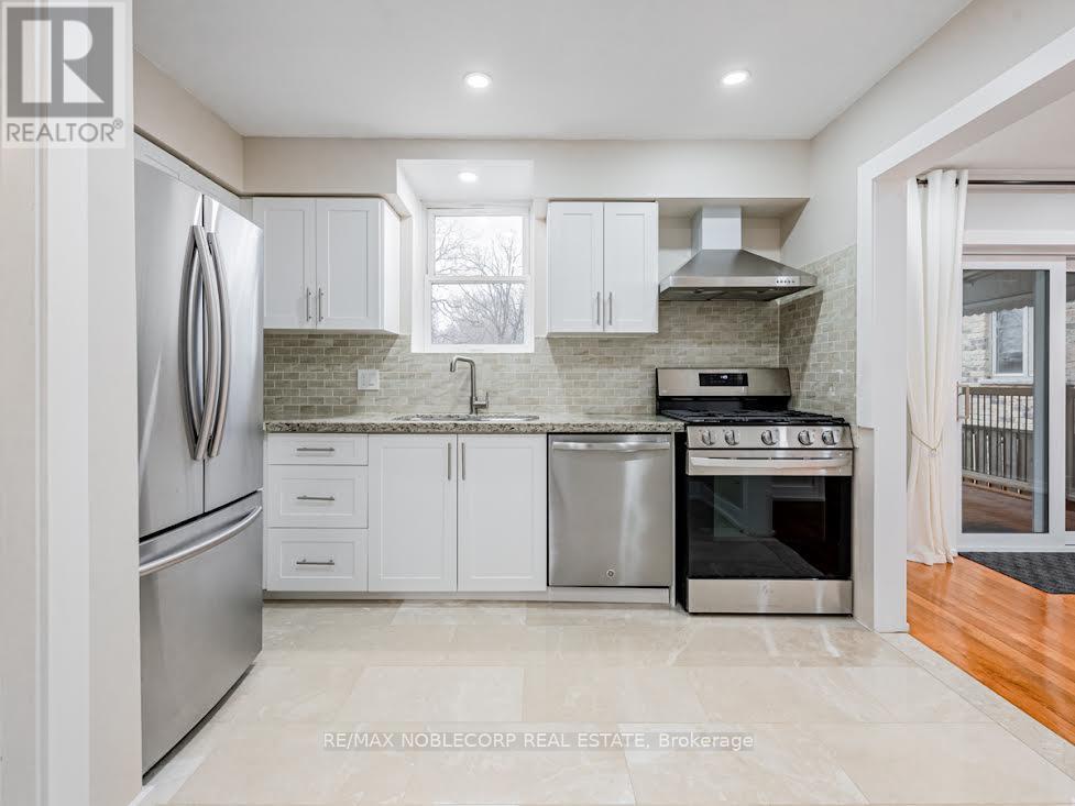 79 Brookhaven Drive, Toronto, Ontario  M6M 4N9 - Photo 27 - W12807794