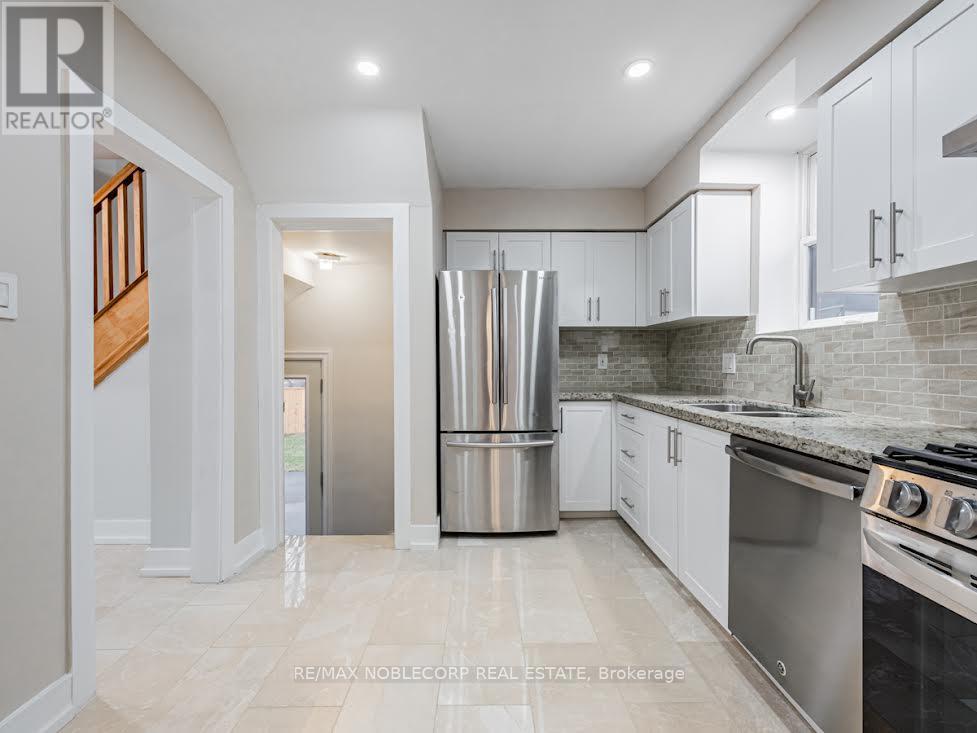 79 Brookhaven Drive, Toronto, Ontario  M6M 4N9 - Photo 28 - W12807794