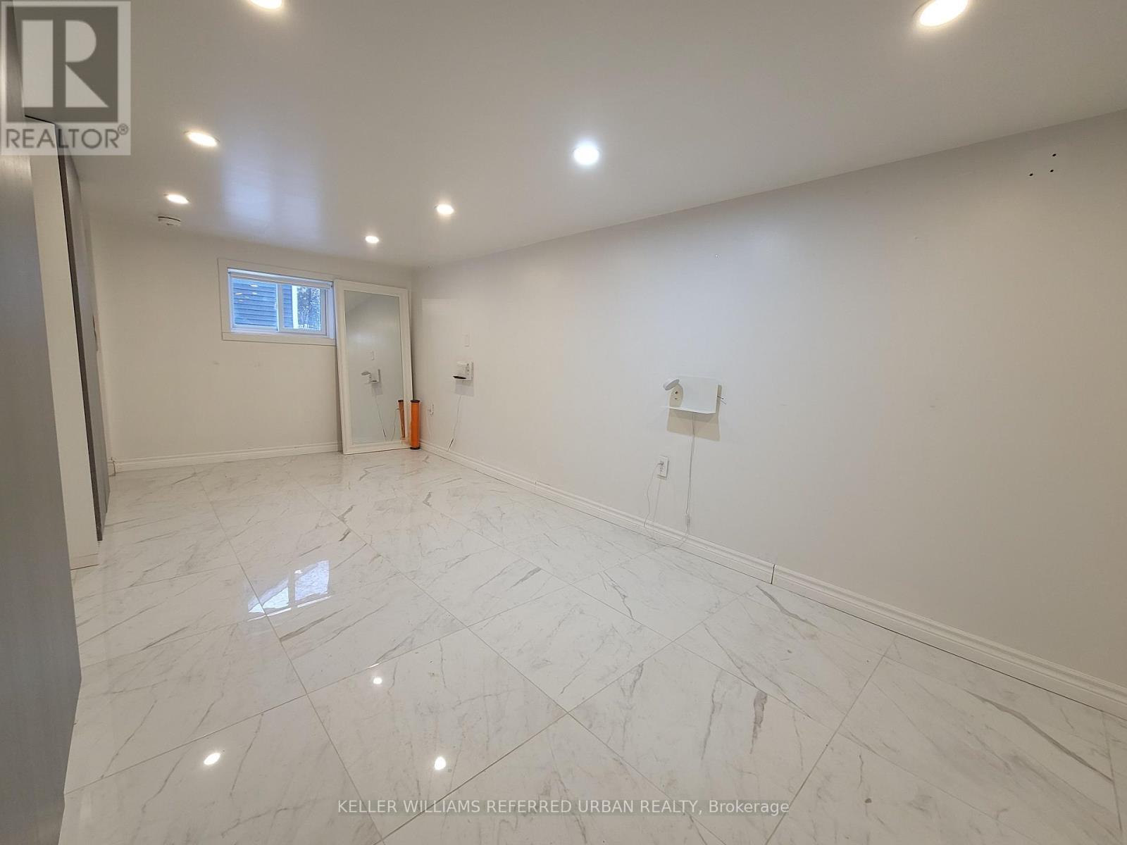 1 - 84 Foch Avenue, Toronto, Ontario  M8W 3X6 - Photo 12 - W12807796