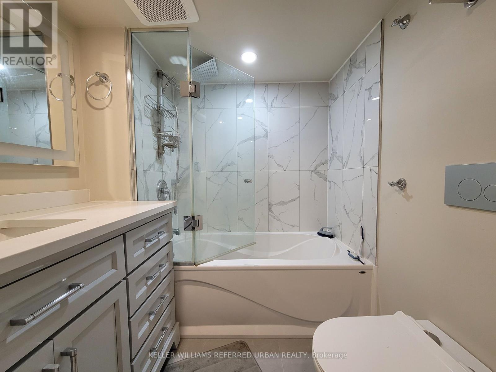 1 - 84 Foch Avenue, Toronto, Ontario  M8W 3X6 - Photo 9 - W12807796