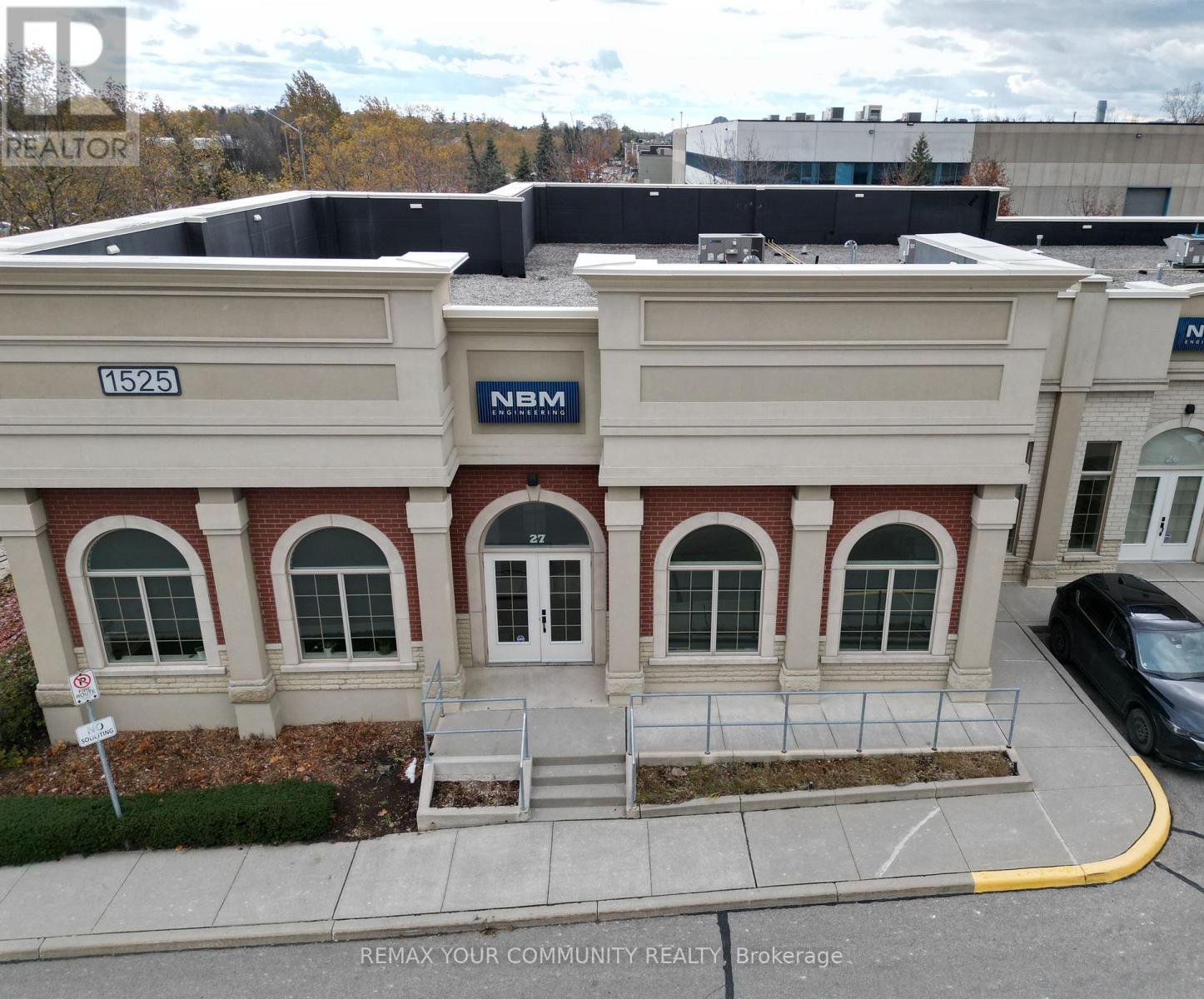 27 - 1525 Cornwall Road, Oakville, Ontario  L6J 0B2 - Photo 3 - W12807800