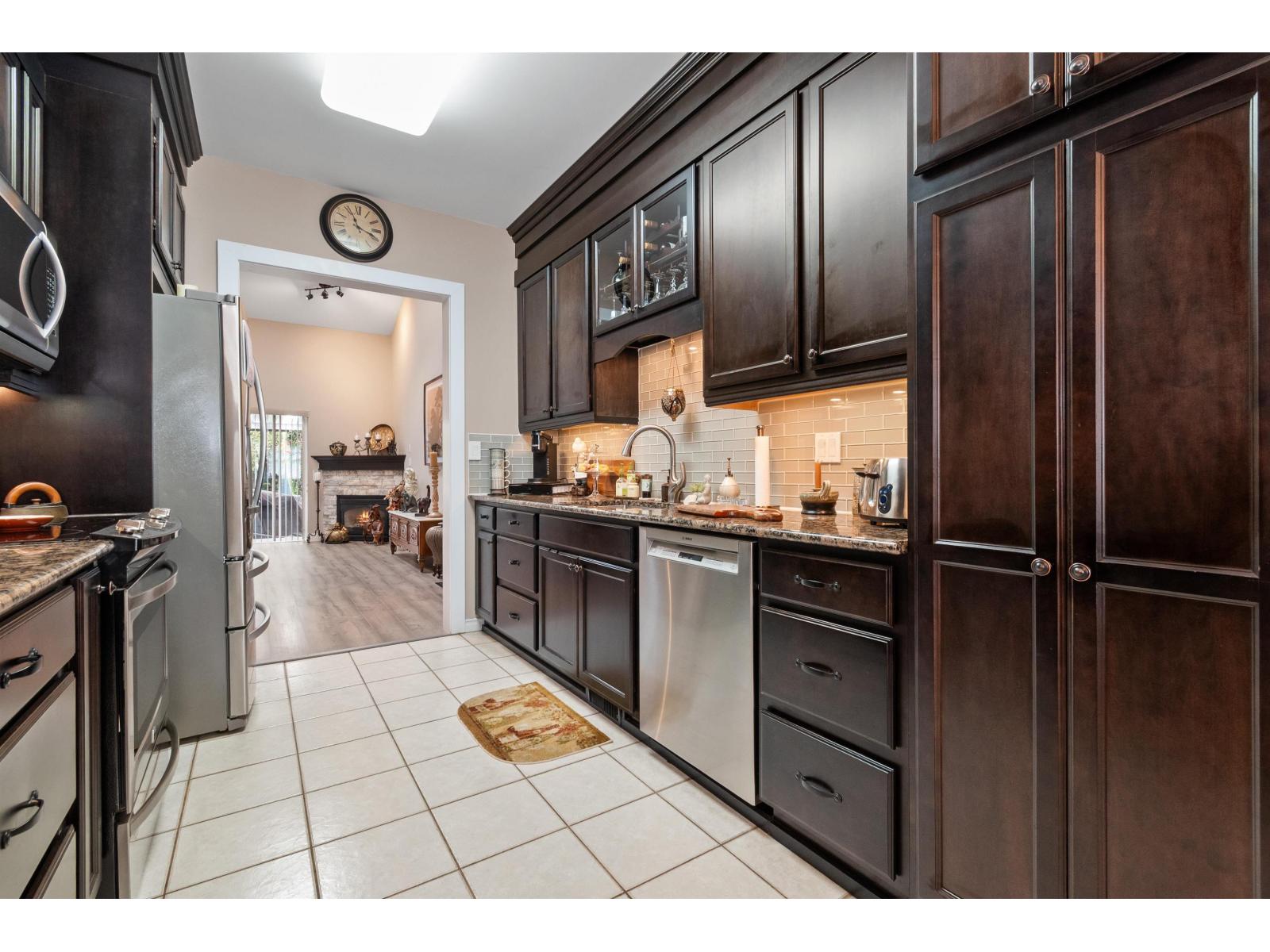 39 730 Mccombs Drive, Harrison Hot Springs, Harrison Hot Springs, British Columbia  V0M 1K0 - Photo 9 - R3091949