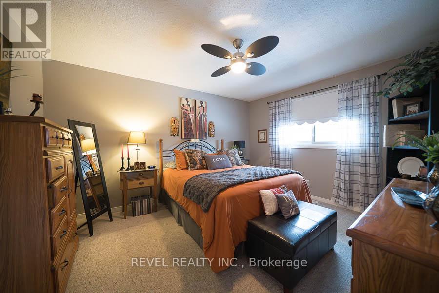 17 Crabapple Court, Brantford, Ontario  N3R 5X8 - Photo 13 - X12807640