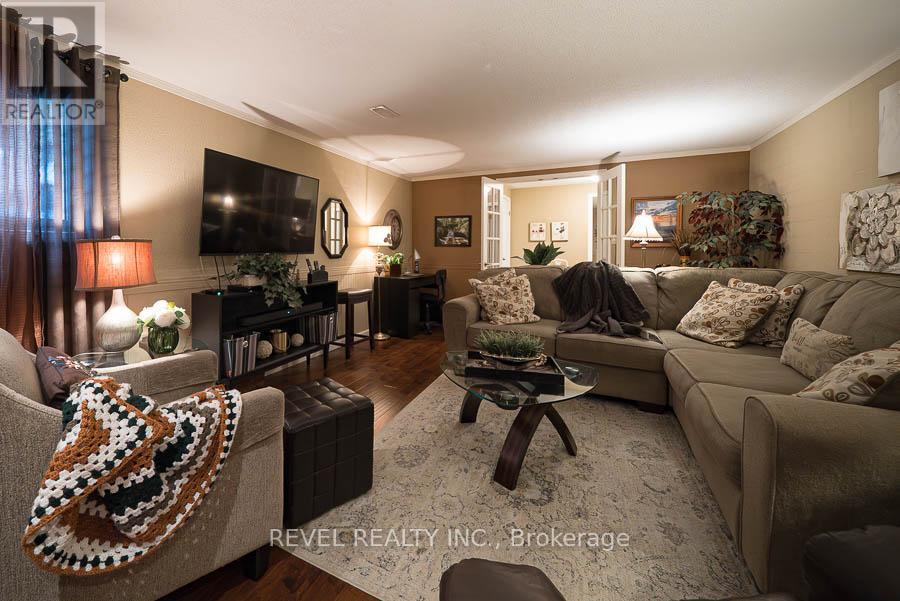 17 Crabapple Court, Brantford, Ontario  N3R 5X8 - Photo 19 - X12807640