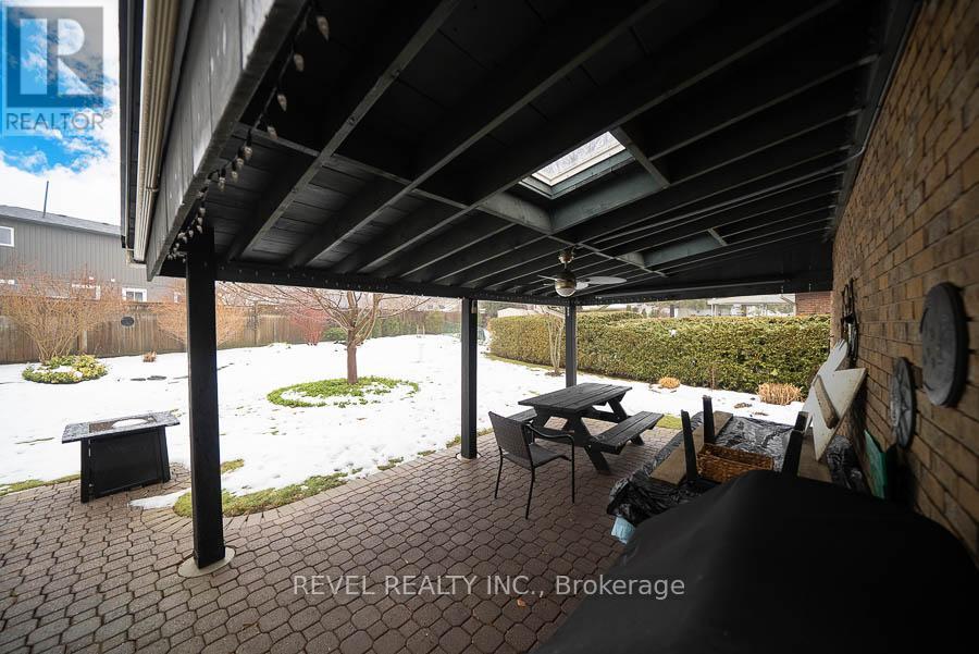 17 Crabapple Court, Brantford, Ontario  N3R 5X8 - Photo 22 - X12807640