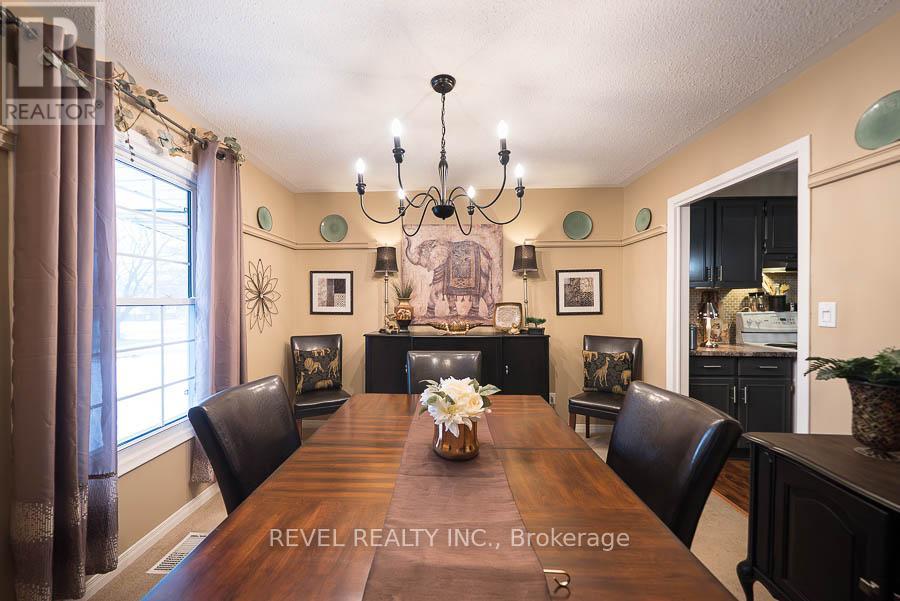 17 Crabapple Court, Brantford, Ontario  N3R 5X8 - Photo 7 - X12807640