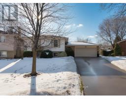 17 CRABAPPLE COURT, Brantford, Ontario