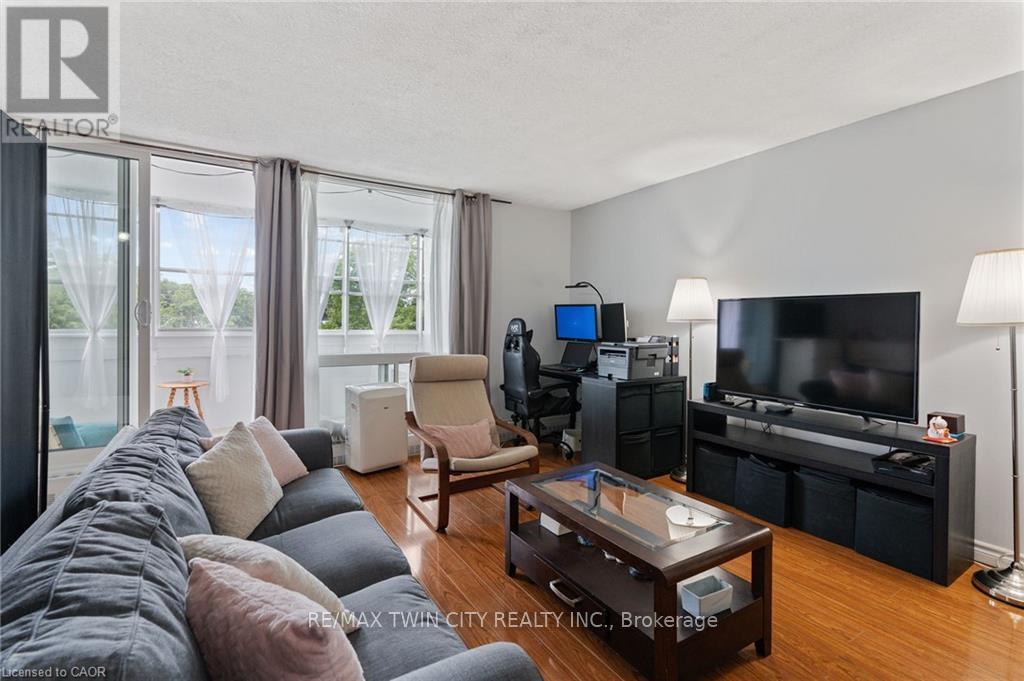 225 Harvard Place E, Waterloo, Ontario  N2J 4H4 - Photo 11 - X12807668