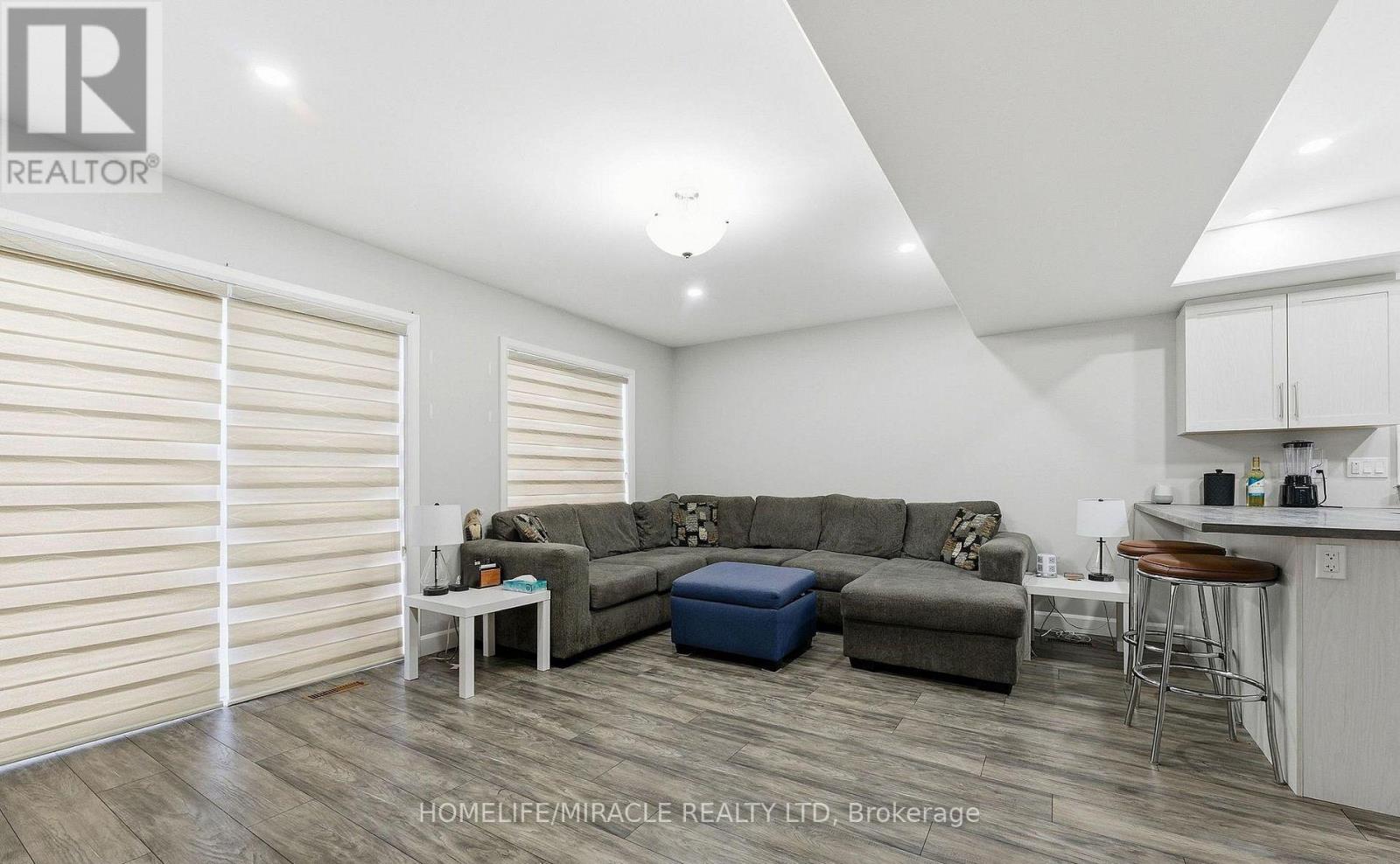 38 Dewal Place, Belleville, Ontario  K8P 0H2 - Photo 13 - X12807784