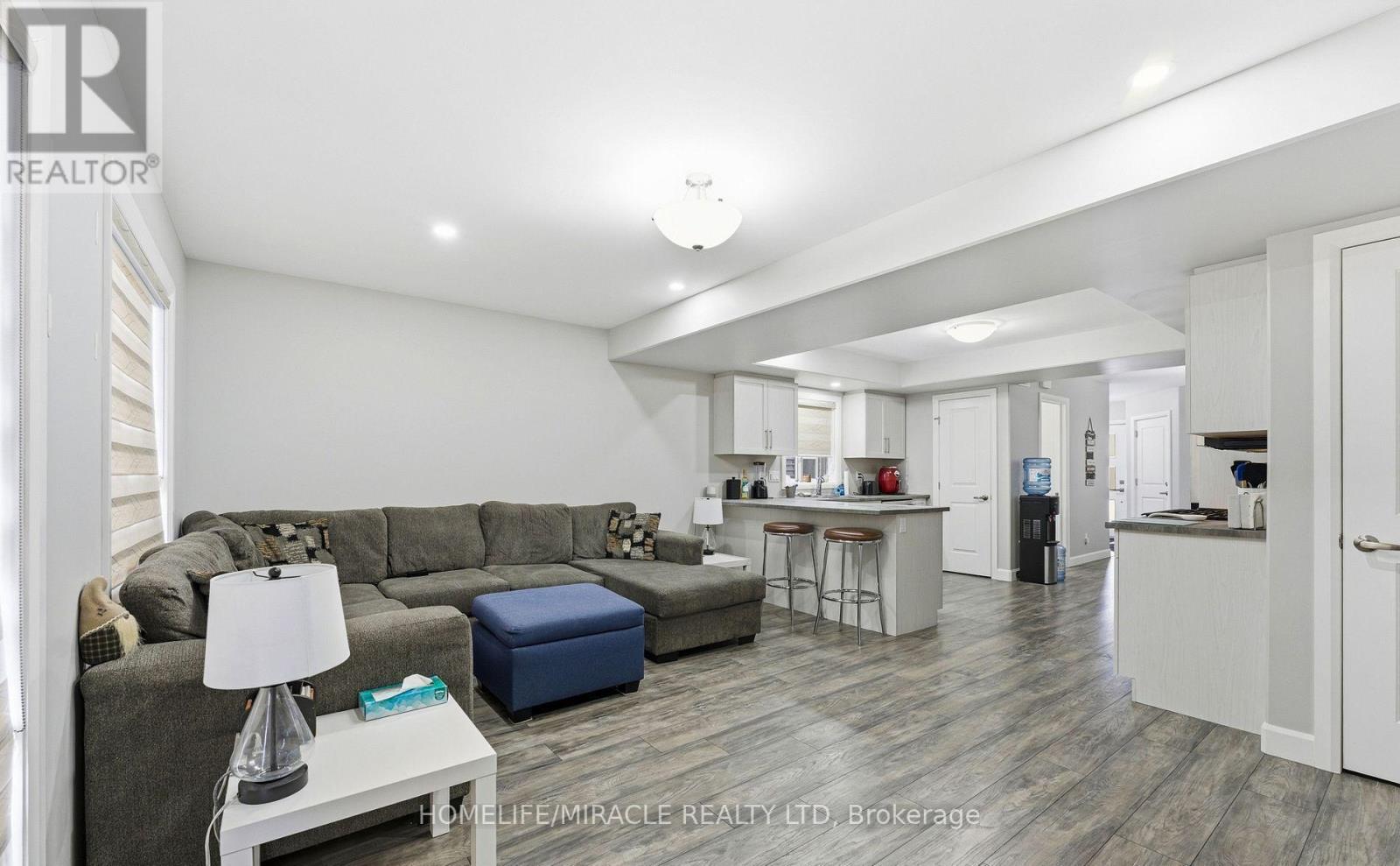 38 Dewal Place, Belleville, Ontario  K8P 0H2 - Photo 14 - X12807784