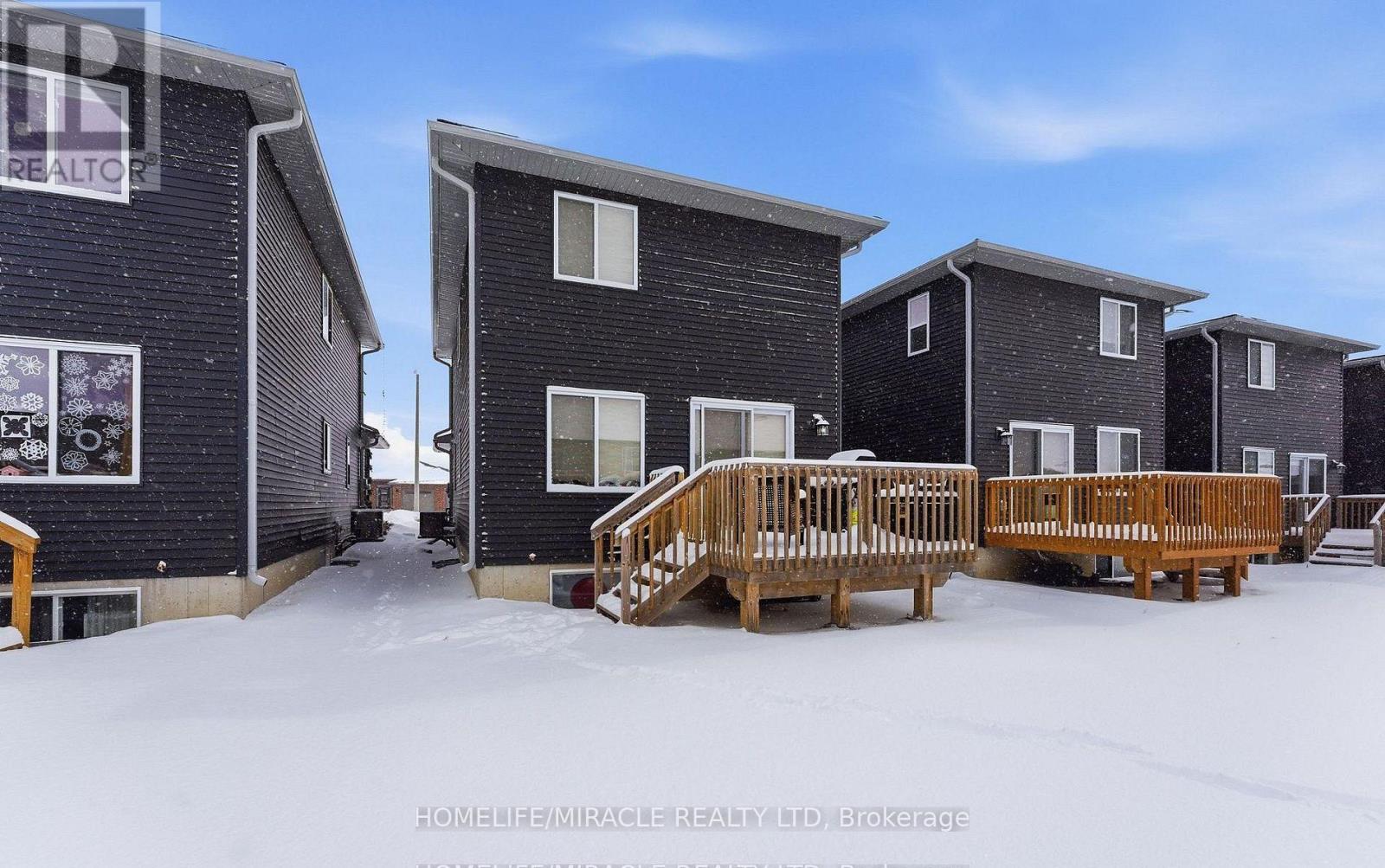 38 Dewal Place, Belleville, Ontario  K8P 0H2 - Photo 2 - X12807784