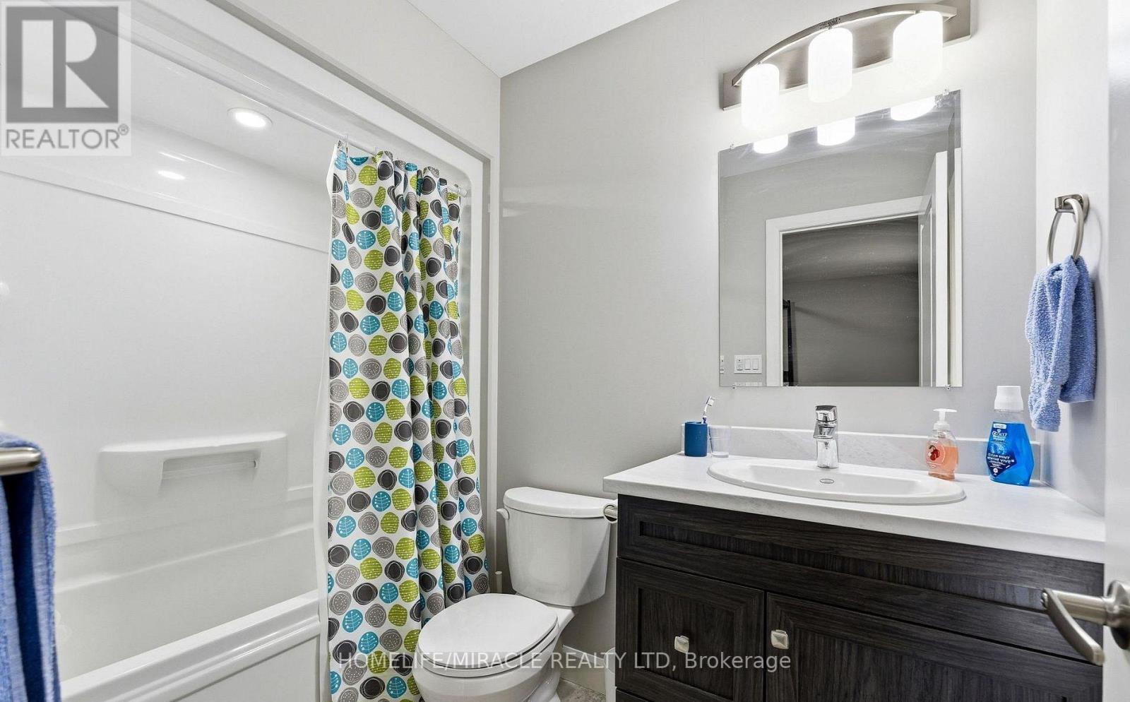 38 Dewal Place, Belleville, Ontario  K8P 0H2 - Photo 21 - X12807784