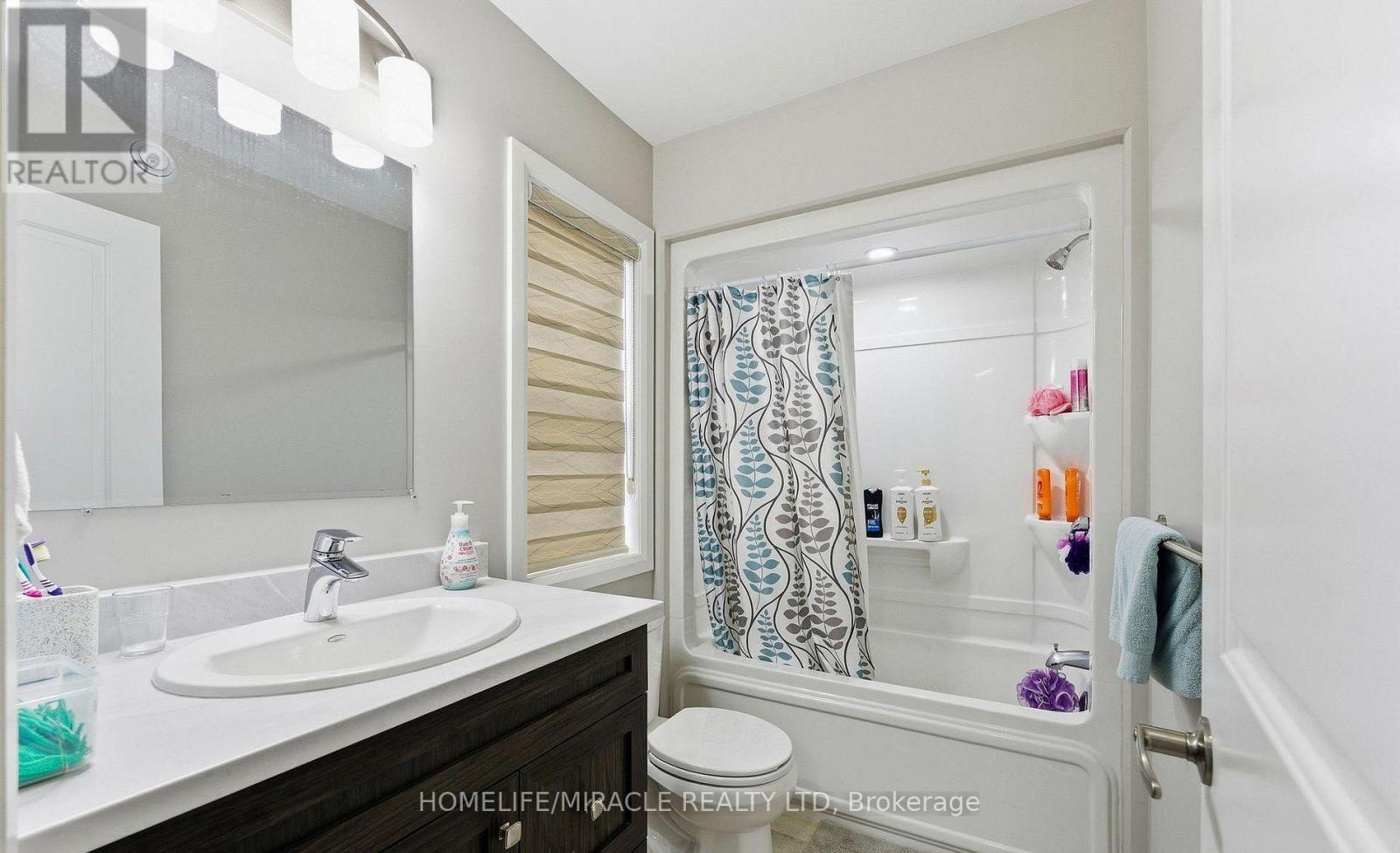 38 Dewal Place, Belleville, Ontario  K8P 0H2 - Photo 5 - X12807784