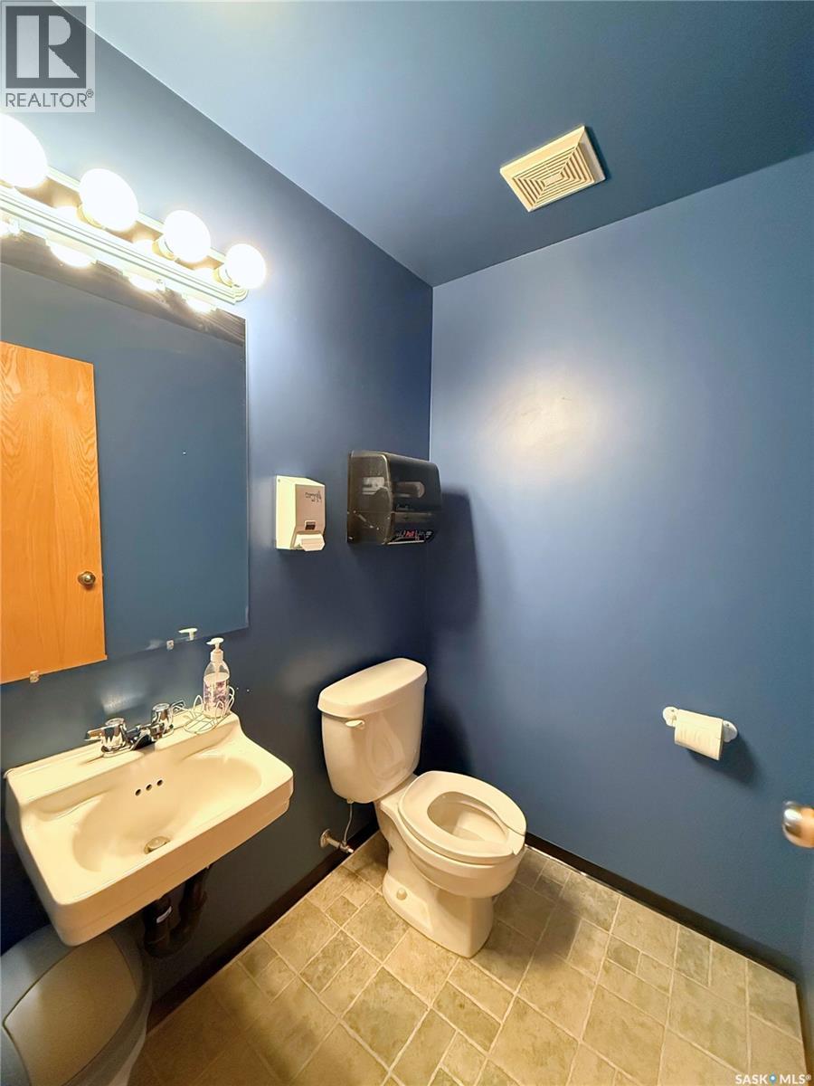 102 North Railway Street W, Warman, Saskatchewan  S0K 4S0 - Photo 8 - SK028949