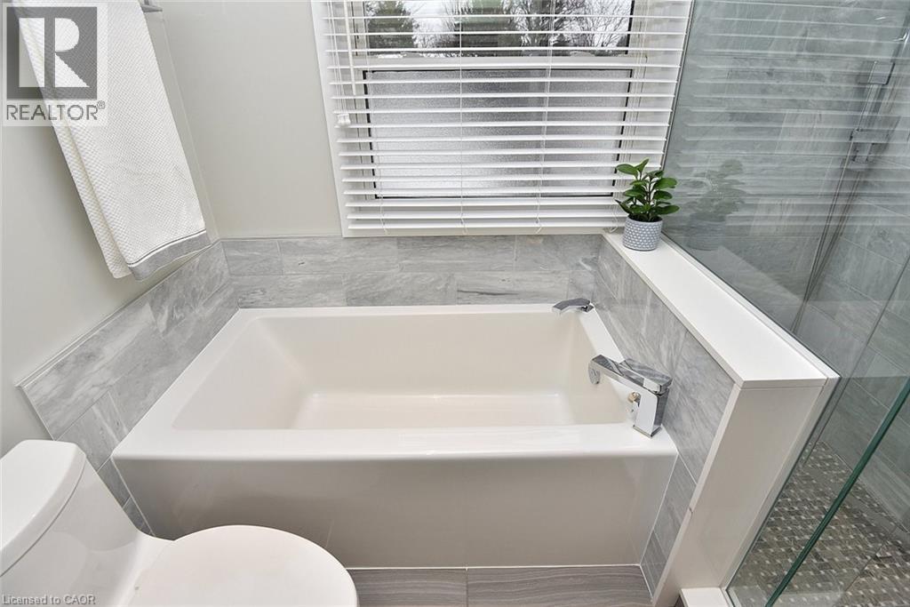 626 Vanderburgh Drive, Burlington, Ontario  L7T 3W6 - Photo 32 - 40806523