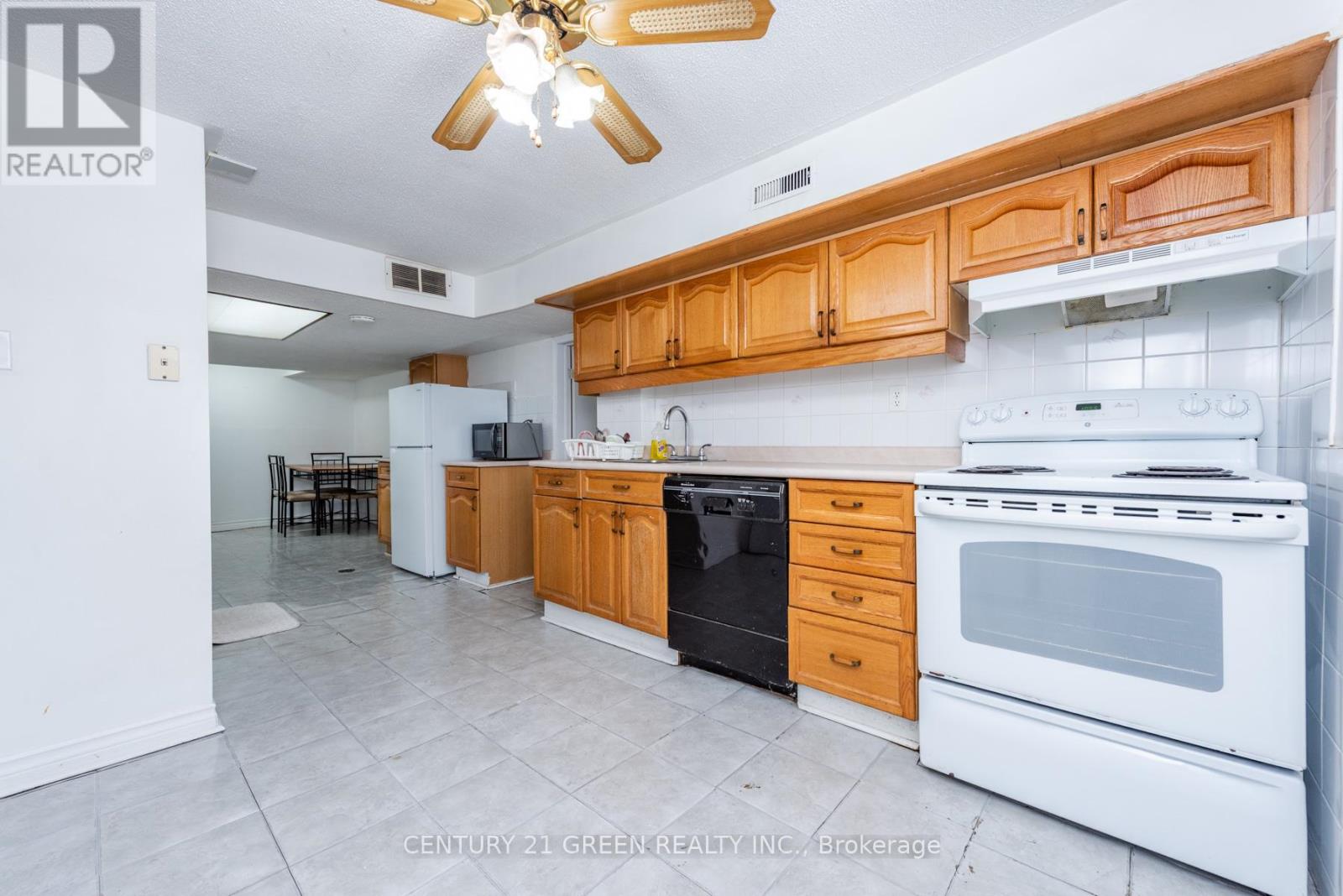 Bsmt - 9 Ridgetop Avenue, Brampton, Ontario  L6X 1Z6 - Photo 6 - W12795556