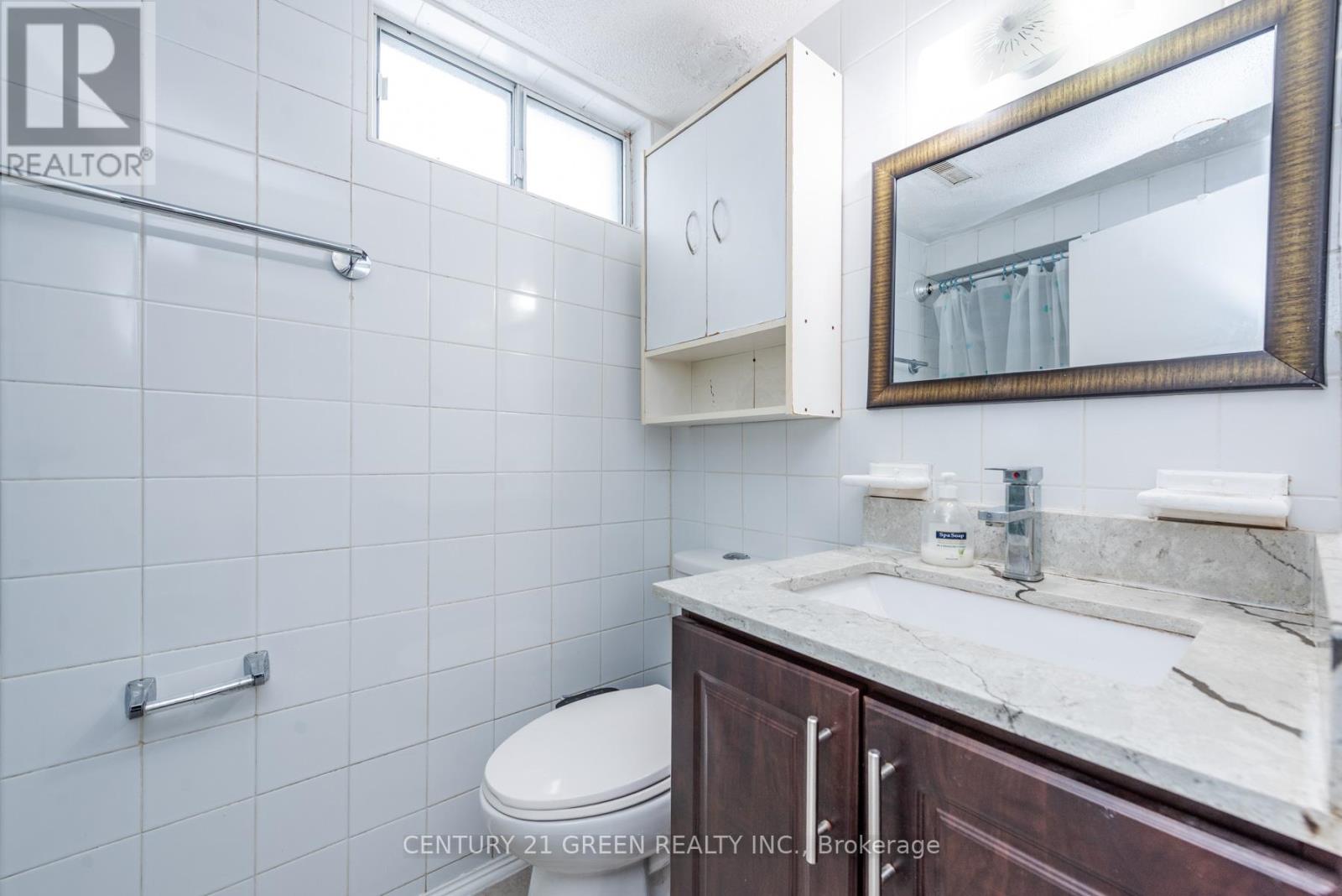 Bsmt - 9 Ridgetop Avenue, Brampton, Ontario  L6X 1Z6 - Photo 15 - W12795556