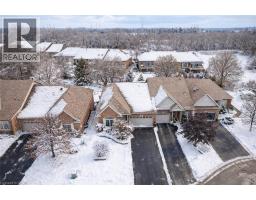 13 IRON BRIDGE Court, caledonia, Ontario