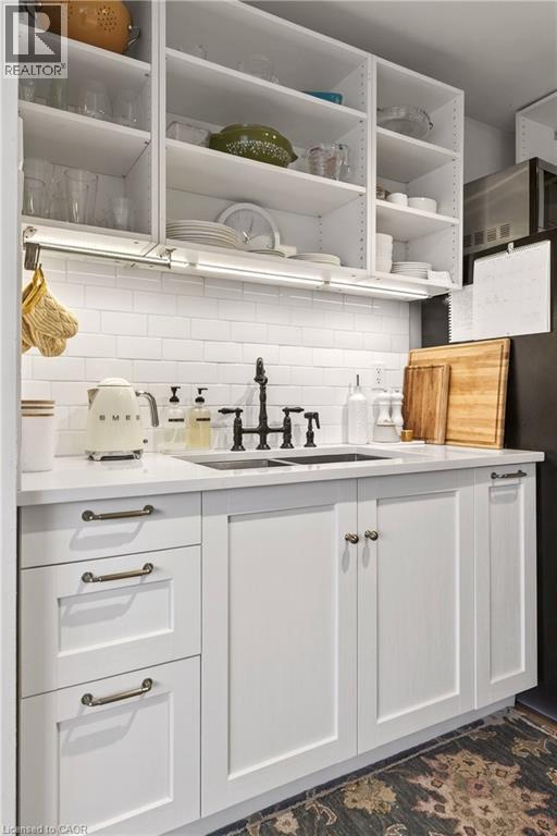 2054 Courtland Drive Unit# 405, Burlington, Ontario  L7R 1R8 - Photo 7 - 40806678