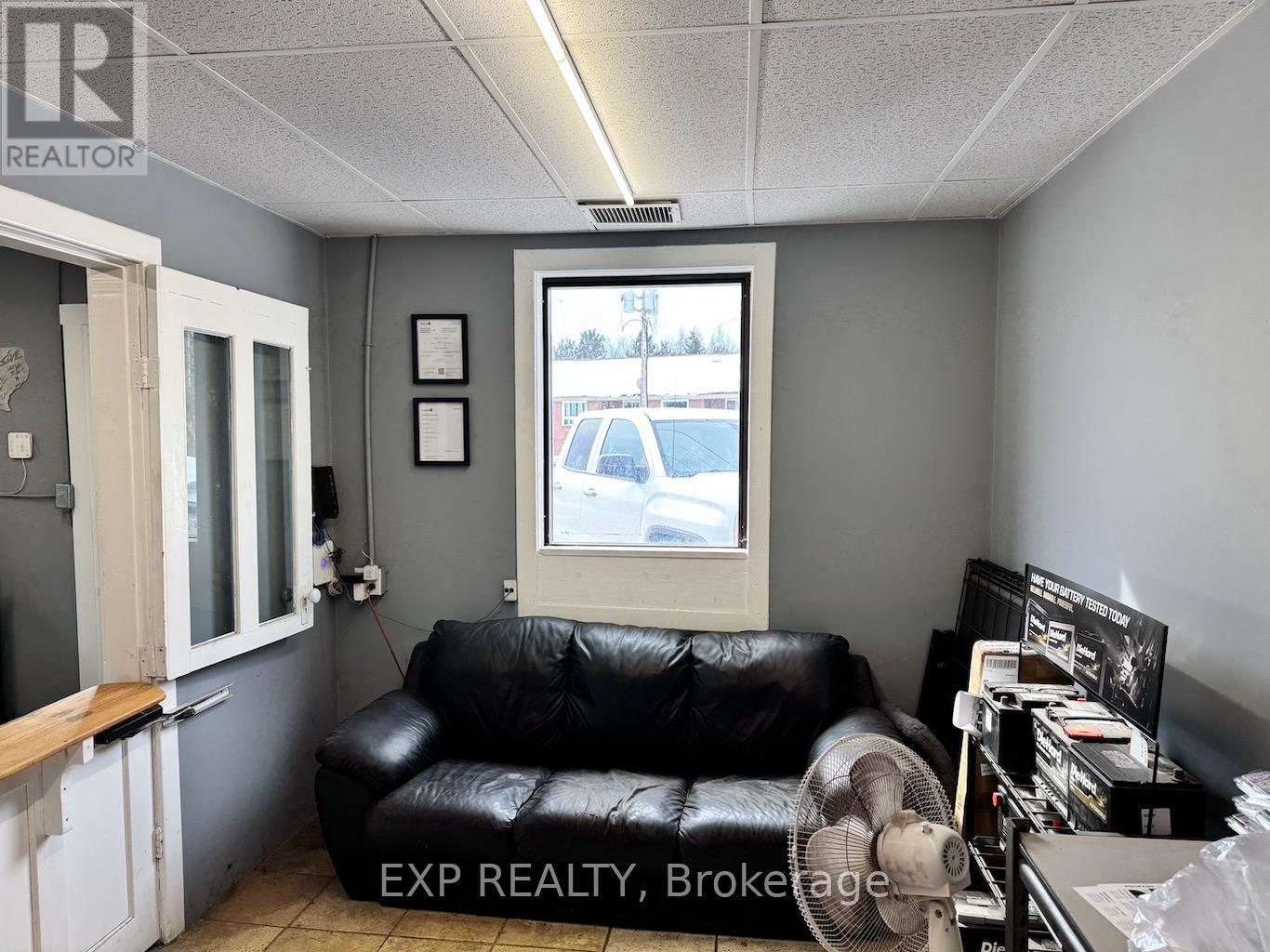 5958 Palmer Road, Brudenell, Ontario  K0J 2E0 - Photo 9 - X12807848