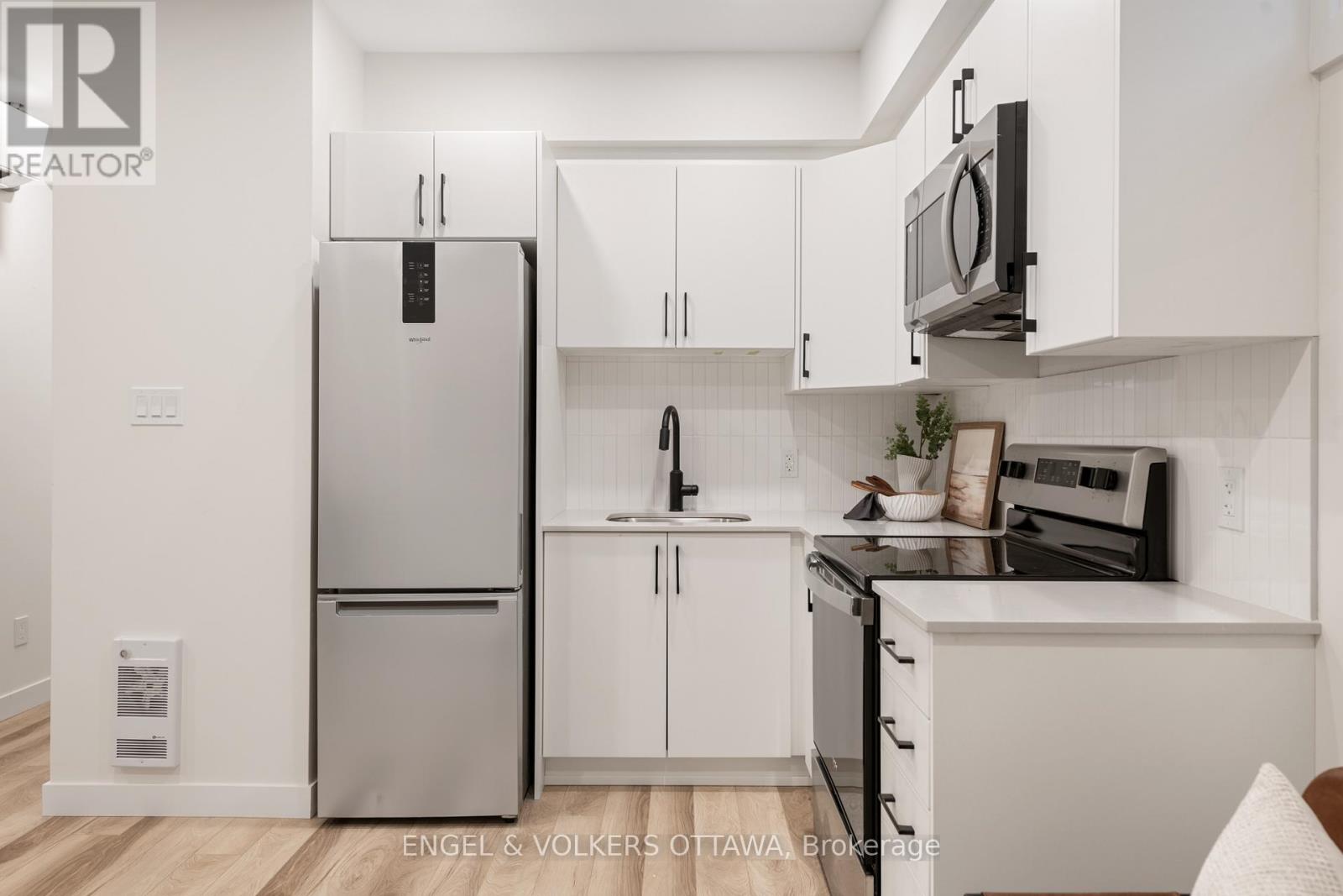 B - 90 Hamilton Avenue N, Ottawa, Ontario  K1Y 1B9 - Photo 13 - X12807840