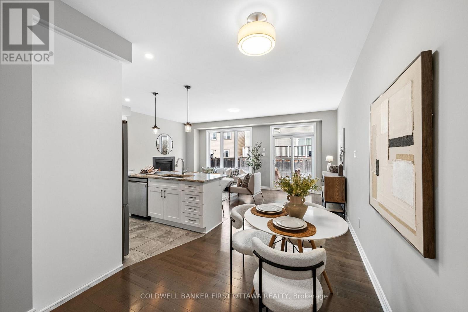 426 Warmstone Drive, Ottawa, Ontario  K2S 0W2 - Photo 10 - X12807872