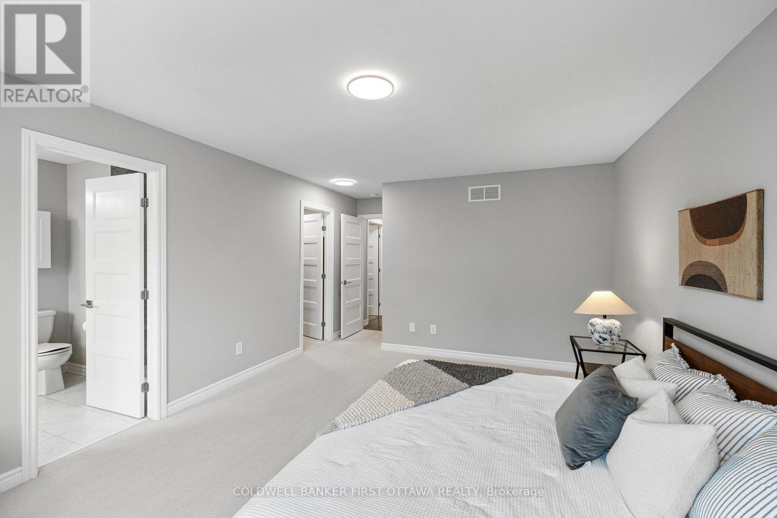 426 Warmstone Drive, Ottawa, Ontario  K2S 0W2 - Photo 27 - X12807872