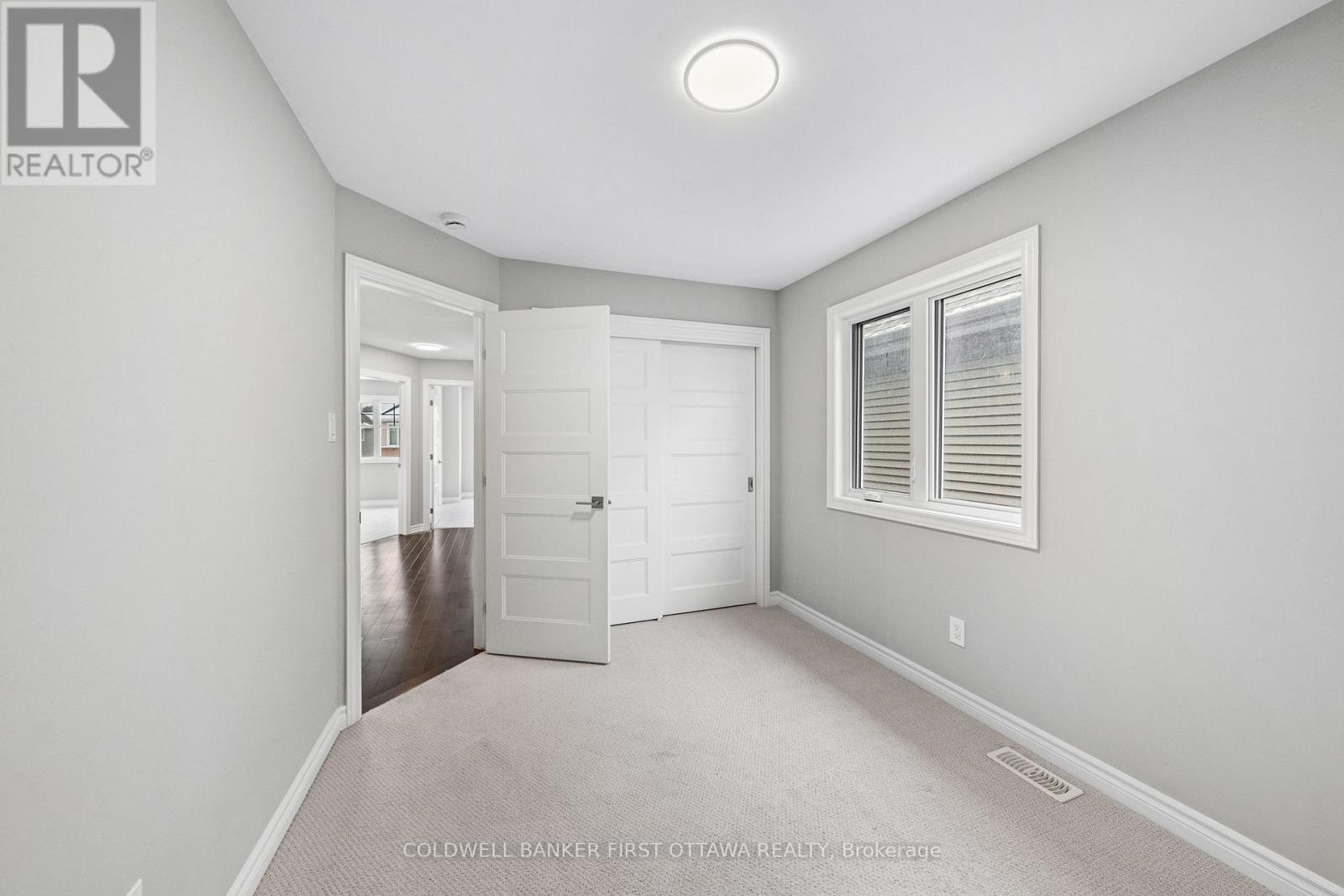 426 Warmstone Drive, Ottawa, Ontario  K2S 0W2 - Photo 33 - X12807872