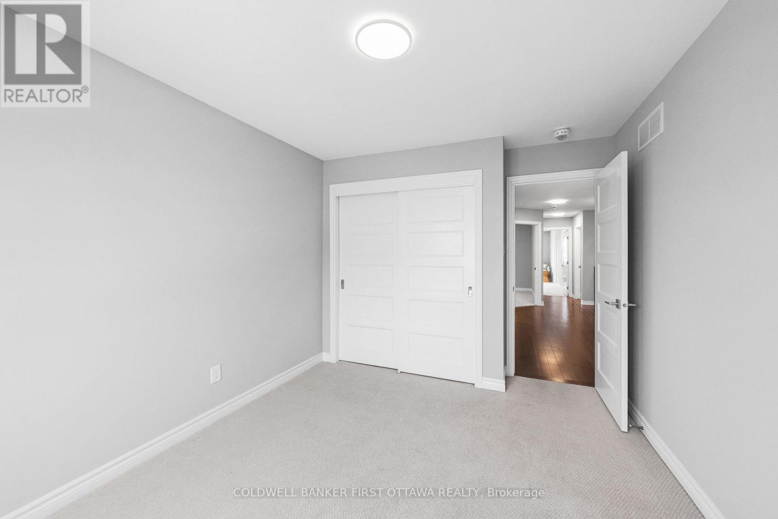 426 Warmstone Drive, Ottawa, Ontario  K2S 0W2 - Photo 36 - X12807872