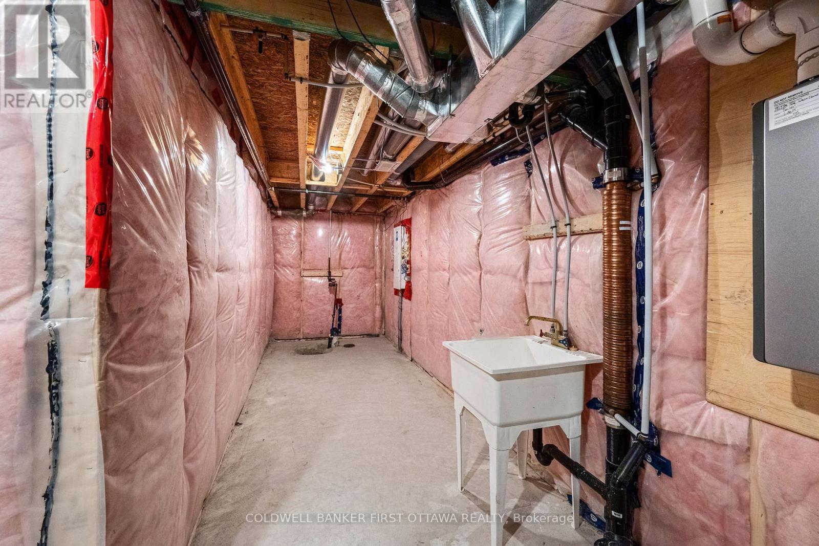 426 Warmstone Drive, Ottawa, Ontario  K2S 0W2 - Photo 40 - X12807872