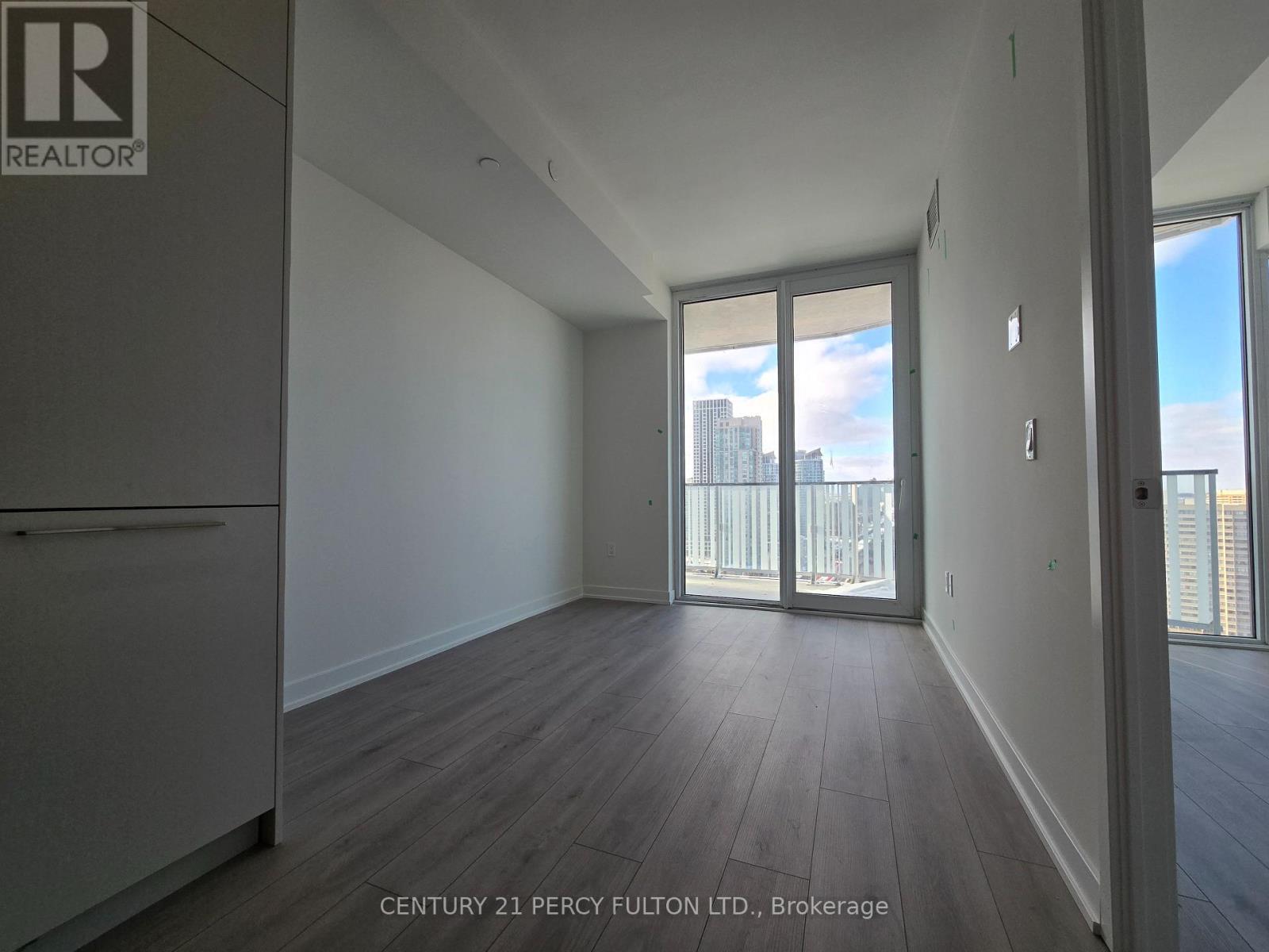 1905 - 1 Fairview Road E, Mississauga, Ontario  L5A 4C6 - Photo 2 - W12807582