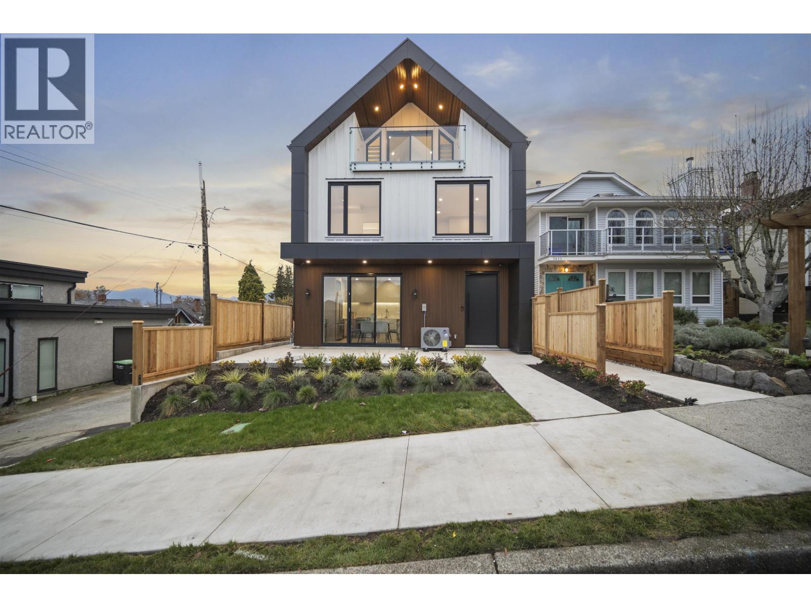 1 3623 Triumph Street, Vancouver, British Columbia  V5K 1V4 - Photo 31 - R3092096