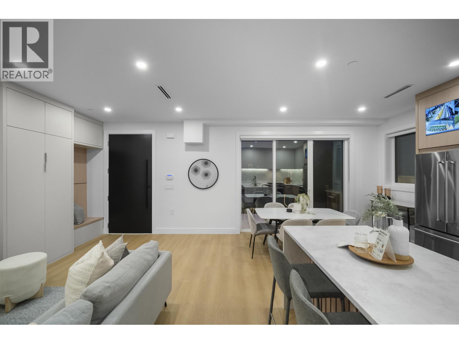 1 3623 Triumph Street, Vancouver, British Columbia  V5K 1V4 - Photo 5 - R3092096