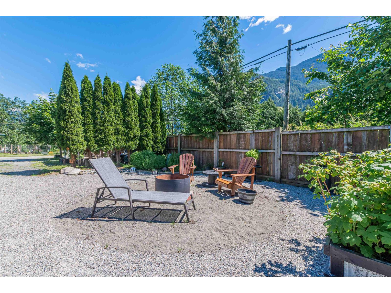 58465 Laidlaw Road, Laidlaw, Laidlaw, British Columbia  V0X 1L2 - Photo 7 - R3092028