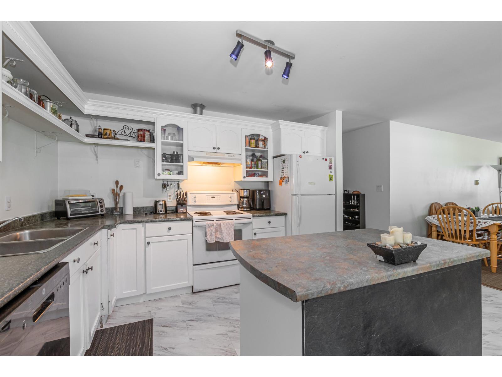 58465 Laidlaw Road, Laidlaw, Laidlaw, British Columbia  V0X 1L2 - Photo 8 - R3092028