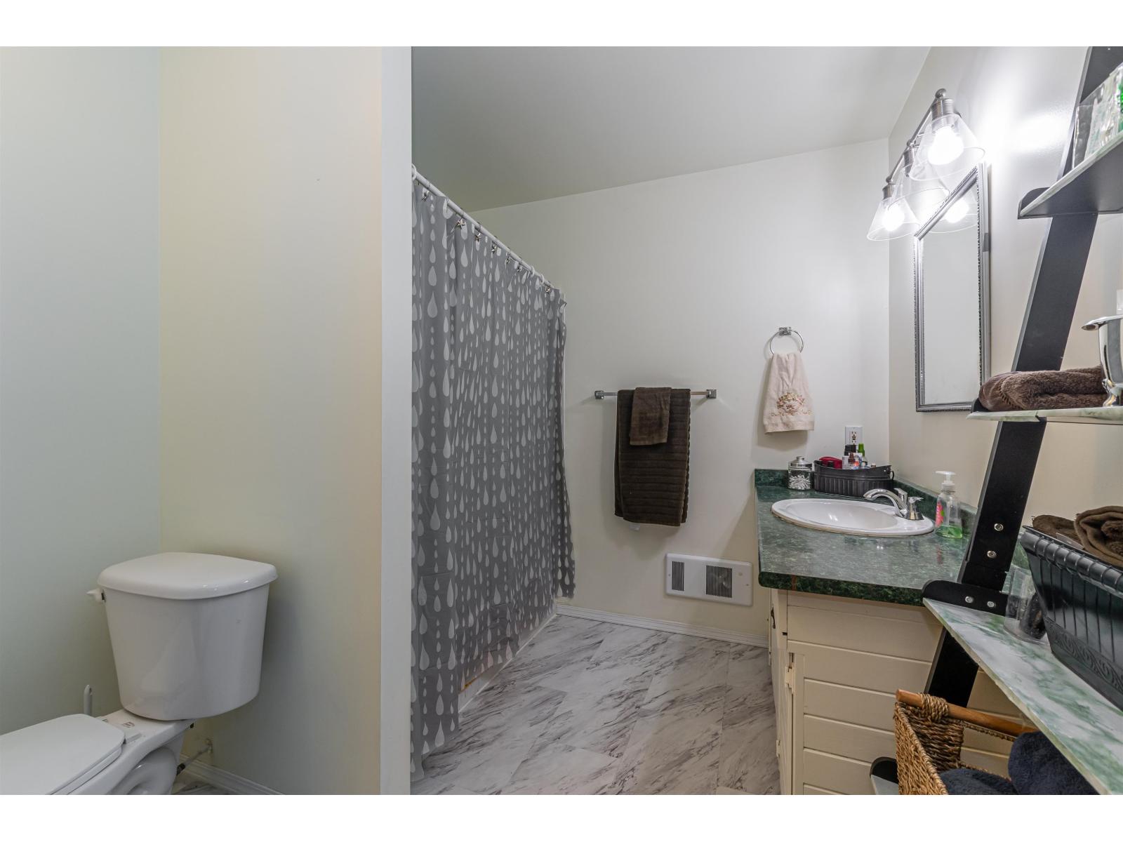 58465 Laidlaw Road, Laidlaw, Laidlaw, British Columbia  V0X 1L2 - Photo 16 - R3092028