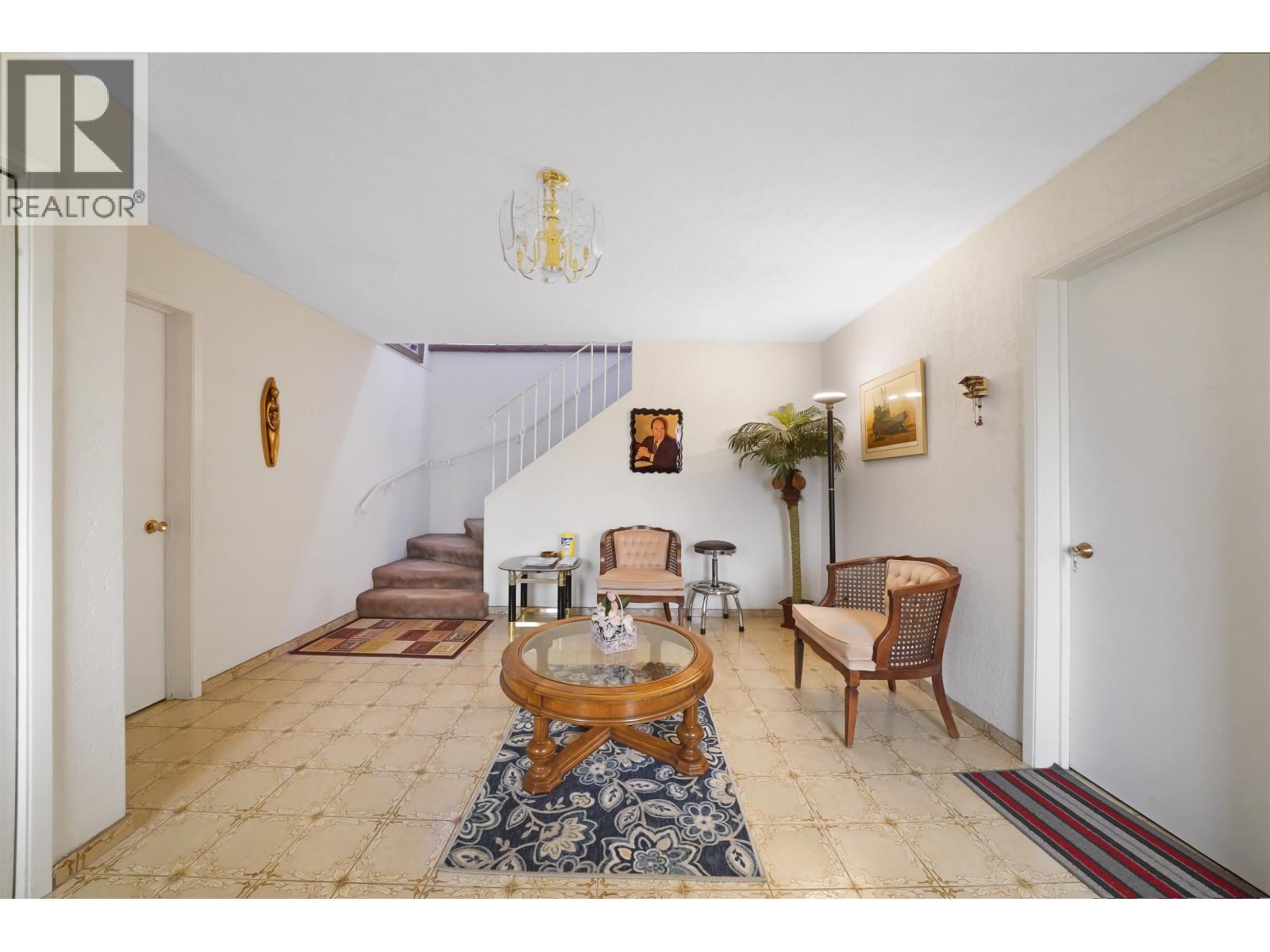 5320 Spruce Street, Burnaby, British Columbia  V5G 1Y6 - Photo 6 - R3092115